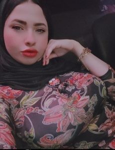 يسرا..فتاة أربكت حسابات السوشيال ميديا!! | سر الصور الغامضة على إنستجرام