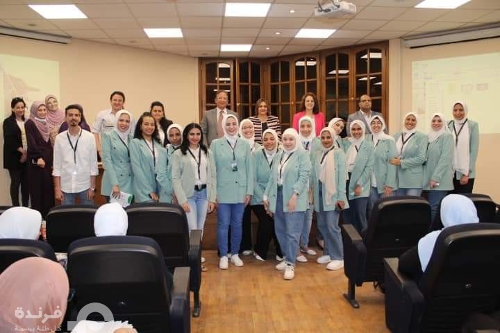 تسجيل خروج | مشروع تخرج لـ طلبة علوم الاتصال بـ جامعة عين شمس 